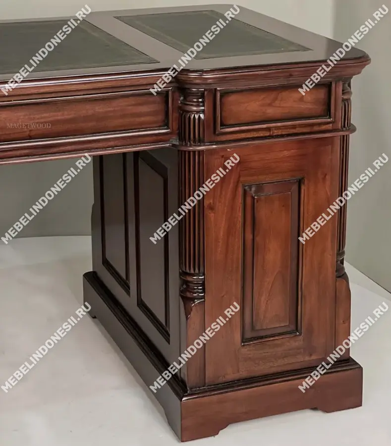 Письменный стол из массива дерева 140  